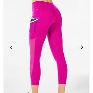 Fabletics Trinity Mid Rise Pocket 7/8
